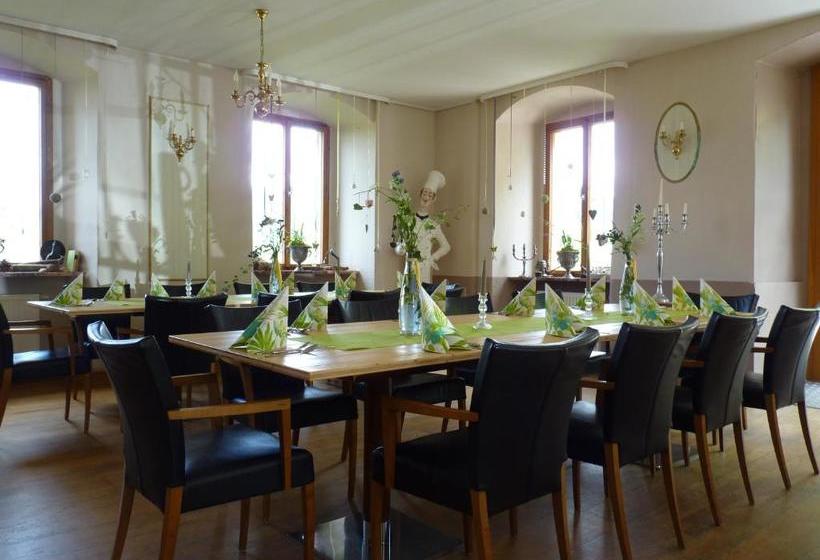 Отель & Restaurant Schloss Weißenburg