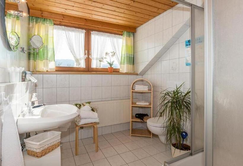 בית מלון כפרי Almerhof   Waldferienhof Almer