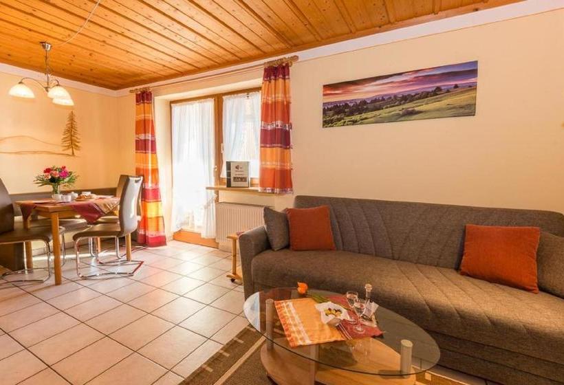 בית מלון כפרי Almerhof   Waldferienhof Almer