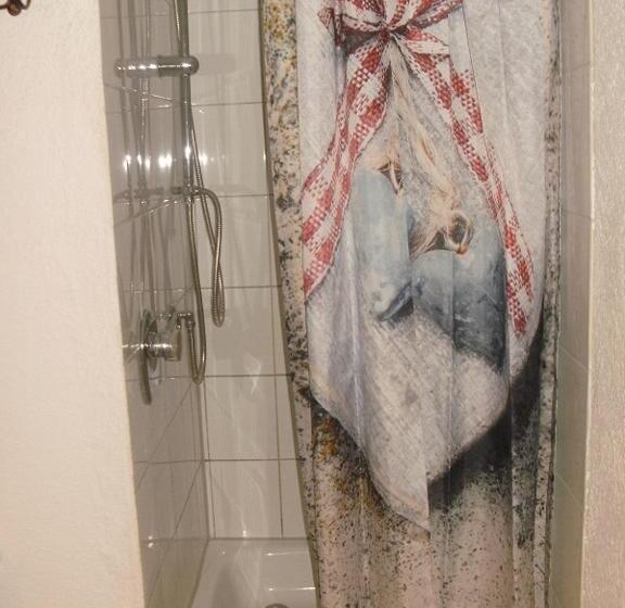 Pansiyon Gästehaus Zum Felsen