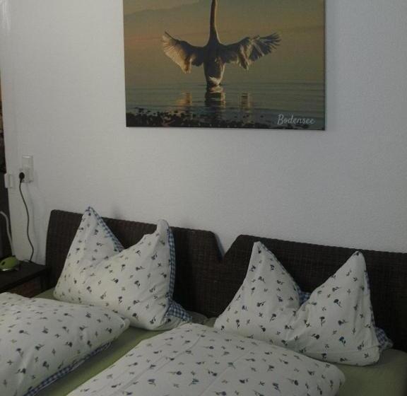 Pansiyon Gästehaus Zum Felsen