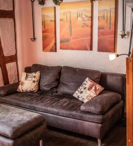 Majatalo Gästehaus Zum Felsen