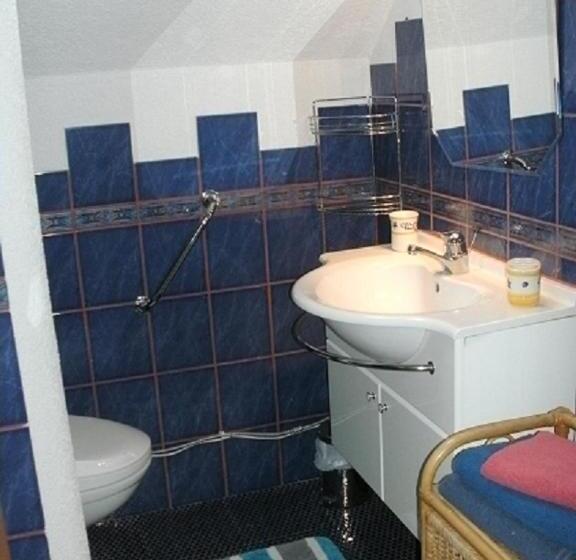 Pansiyon Gästehaus Zum Felsen