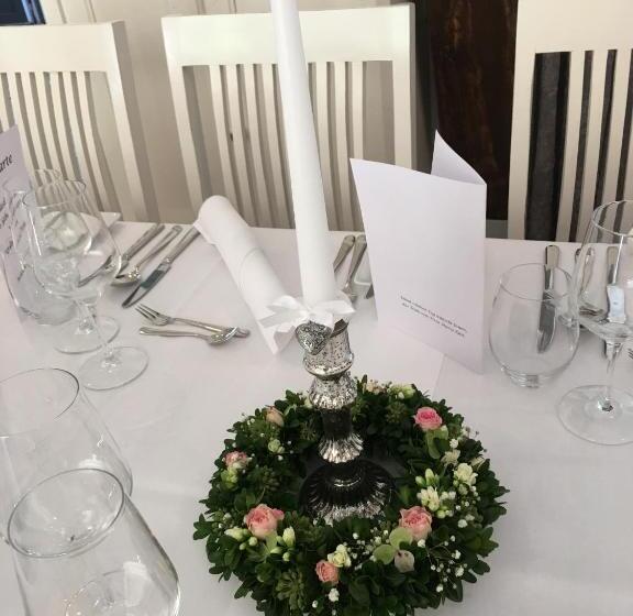 بنسيون White Cottage Garden