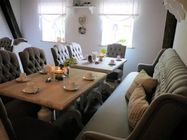 ペンション White Cottage Garden