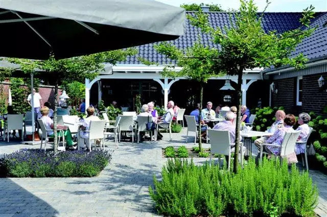 ペンション White Cottage Garden
