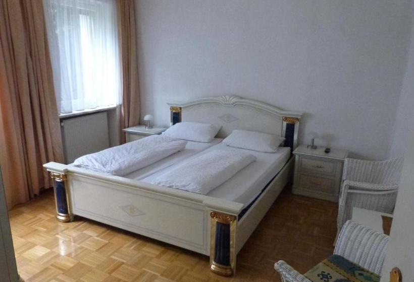 Pansiyon Winzergasthof Zum Kellerstübchen