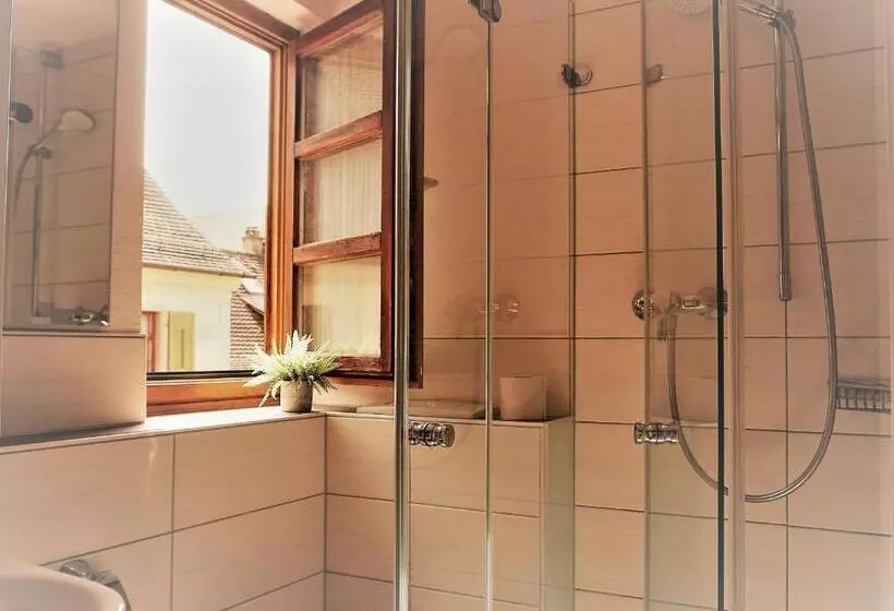 Pension Ins Fischernetz  Mäntele