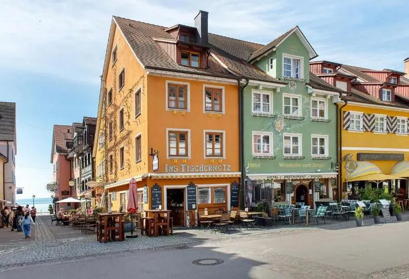 Pension Ins Fischernetz  Mäntele
