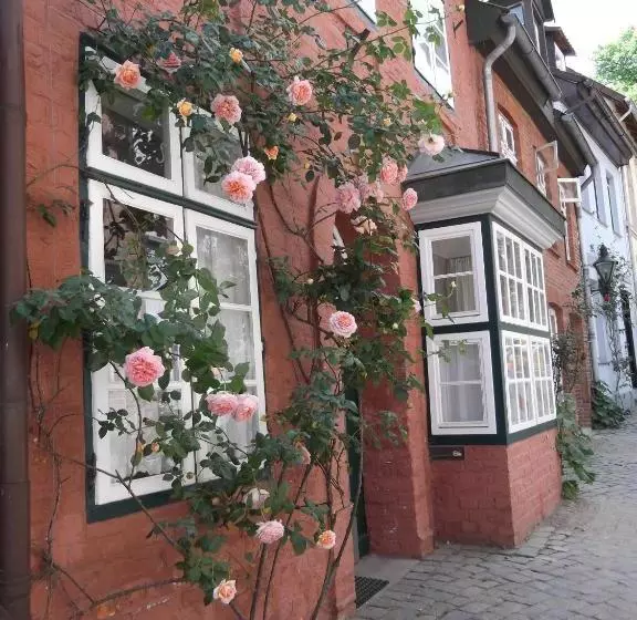پانسیون Gast In Hedwigs Haus Auf Dem Meere