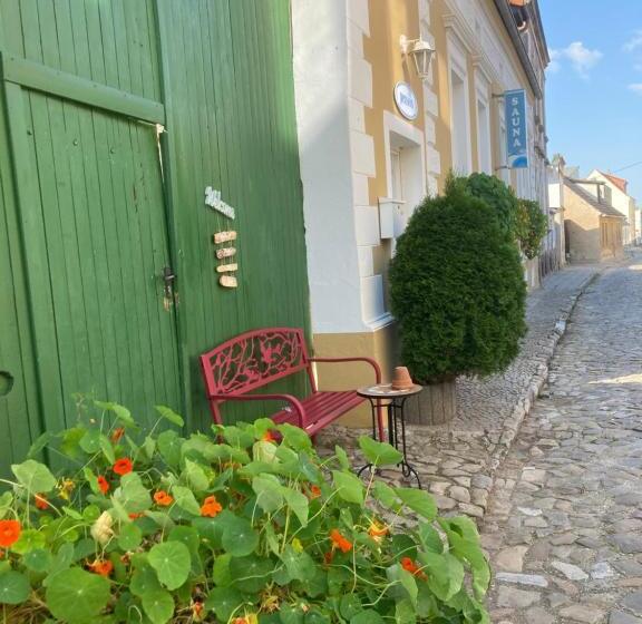 Pension & Sauna Am Lorenz