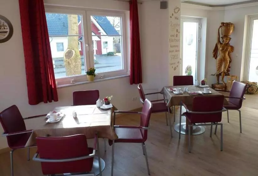 Cafe Und Pension Blohm