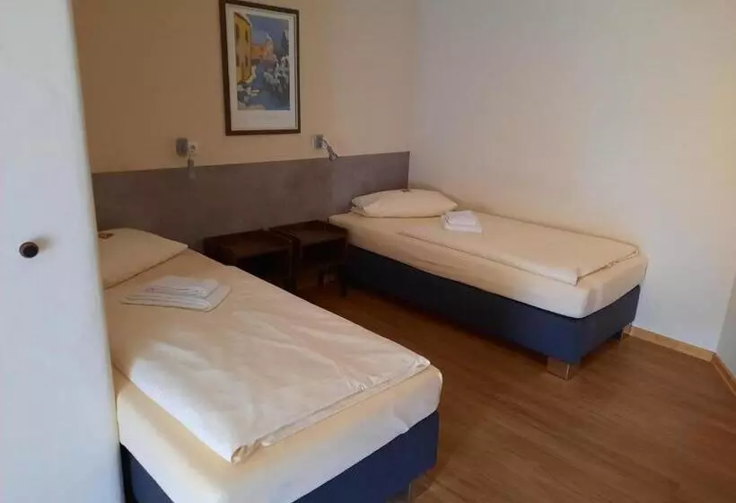 ペンション Gasthaus Post