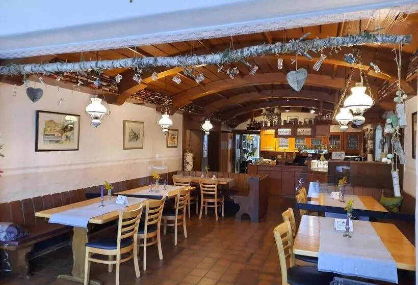 ペンション Gasthaus Post