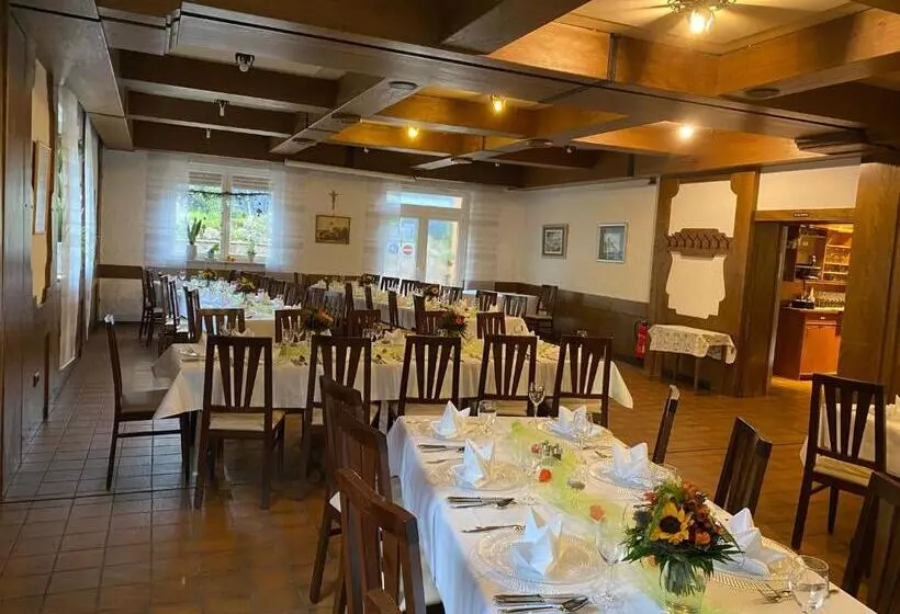 ペンション Gasthaus Post