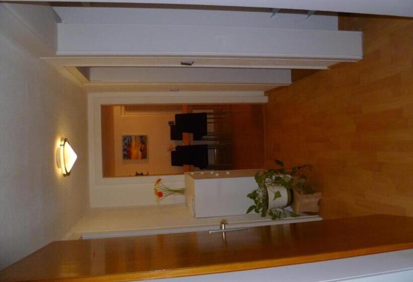 膳宿费 Guest House Schneider