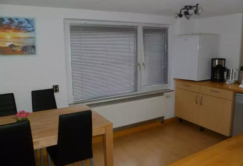 ペンション Guest House Schneider