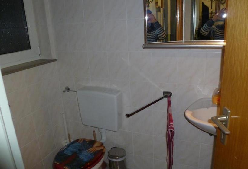 膳宿费 Guest House Schneider