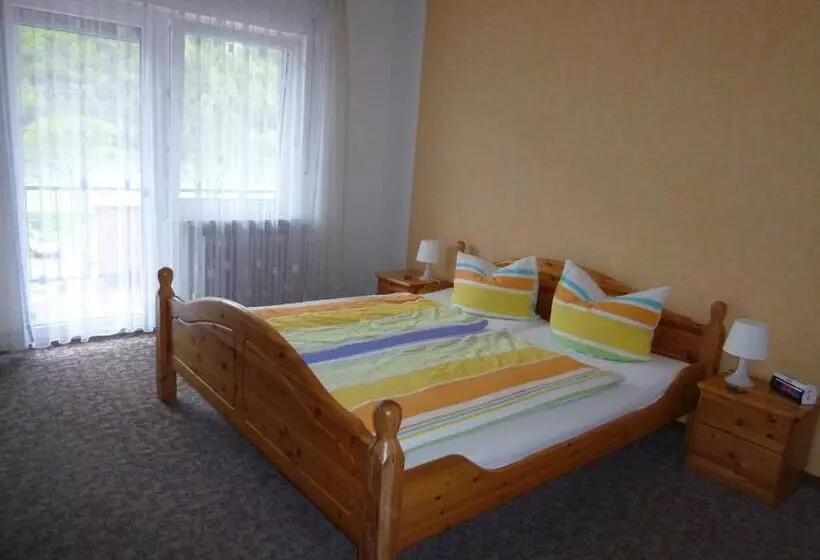 Majatalo Wein  Und Gästehaus St. Aldegundishof