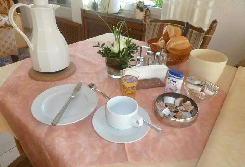 Majatalo Wein  Und Gästehaus St. Aldegundishof