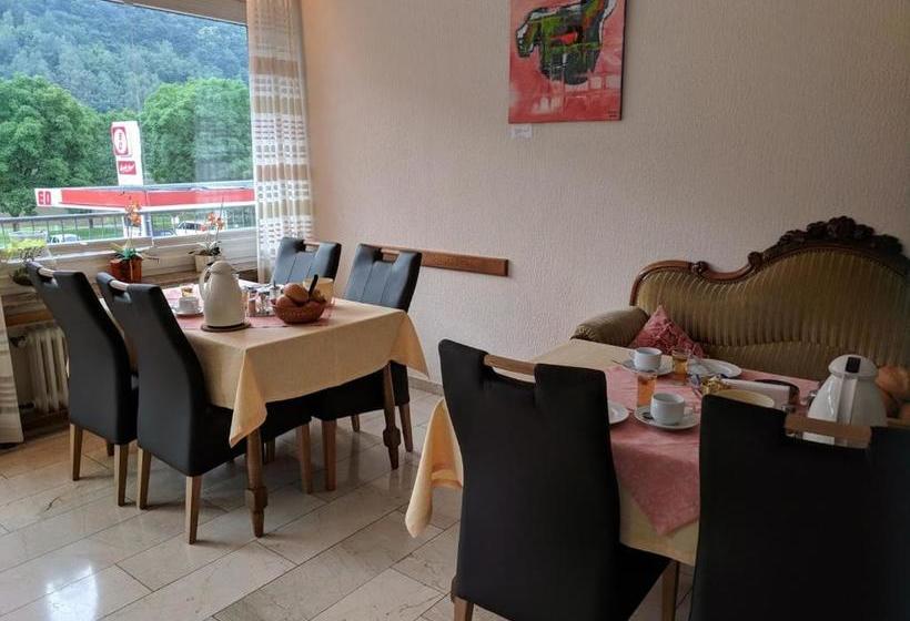 פנסיון Wein Und Gästehaus St. Aldegundishof