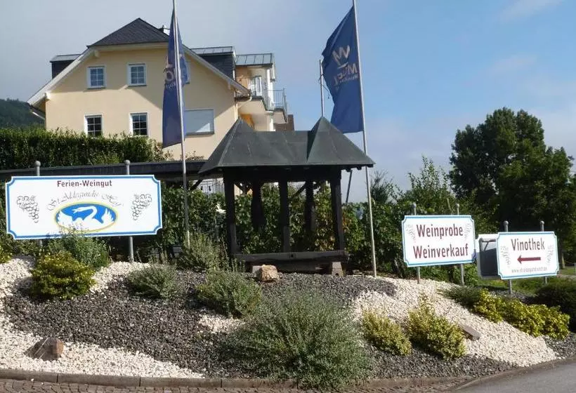 Majatalo Wein  Und Gästehaus St. Aldegundishof