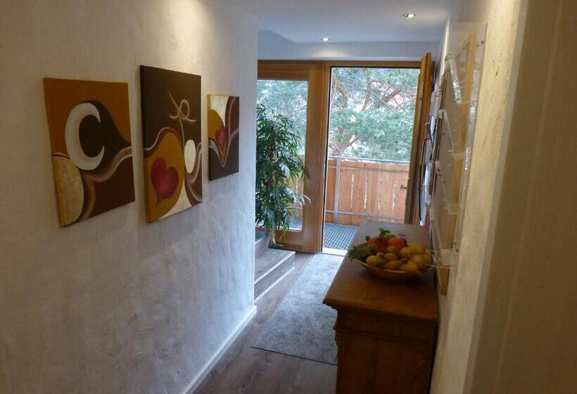 膳宿费 Casa Shania