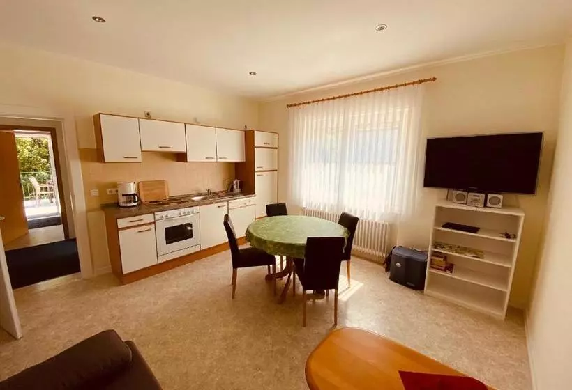 Majatalo Ferienwohnungen Weingut Kilburg