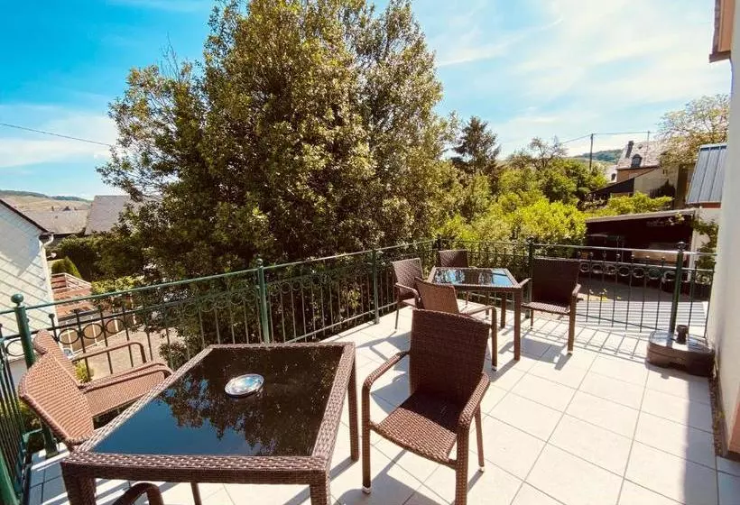 Majatalo Ferienwohnungen Weingut Kilburg