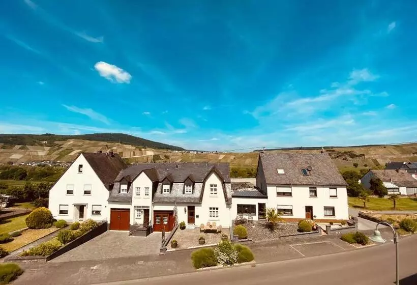 Majatalo Ferienwohnungen Weingut Kilburg