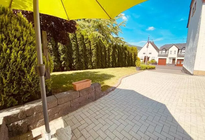 Majatalo Ferienwohnungen Weingut Kilburg