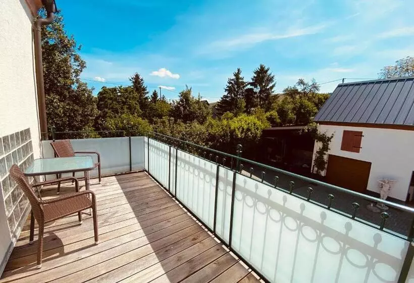 Majatalo Ferienwohnungen Weingut Kilburg