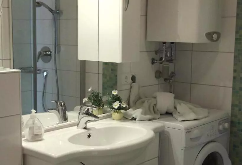 Majatalo Gästehaus Schmid & Reitzner