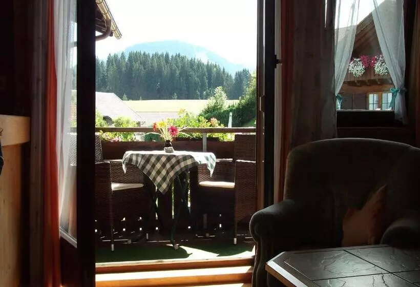 Majatalo Gästehaus Schmid & Reitzner