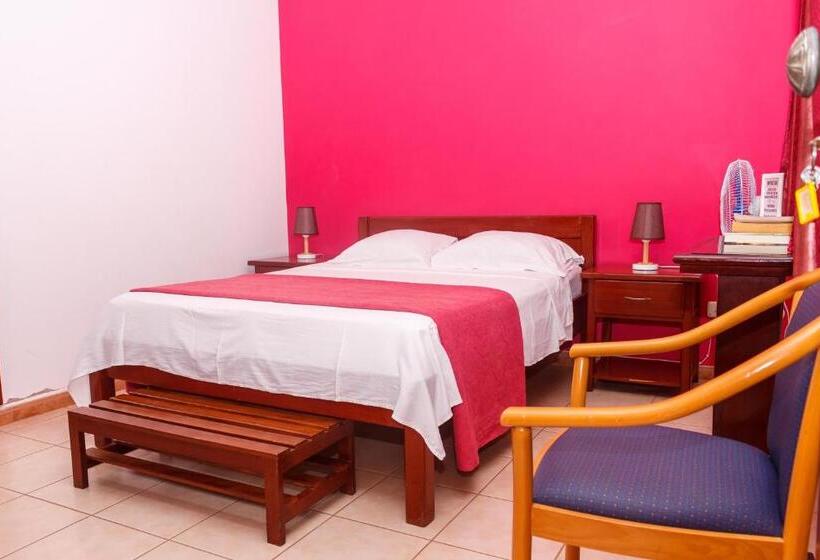 هتل Pousada Quinta Ribeirinha