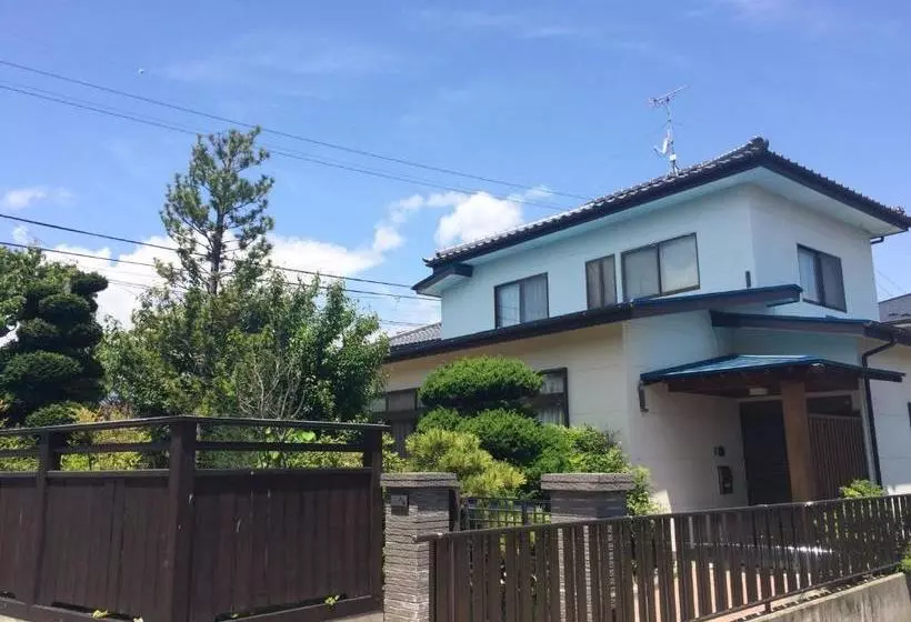 Majatalo En Guest House