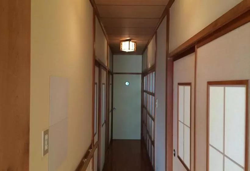 Majatalo En Guest House