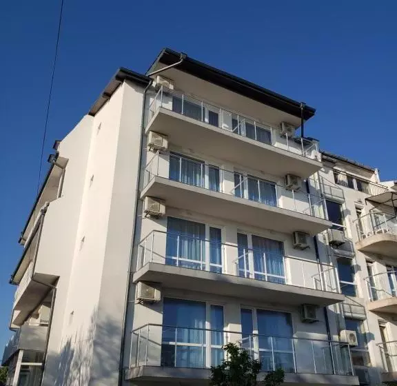ペンション Guest House Evtimov