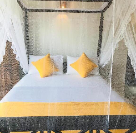 פנסיון Neli Guests House