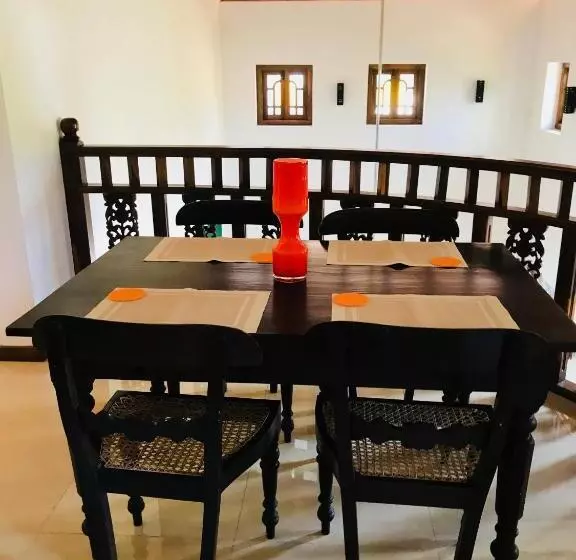 پانسیون Neli Guests House