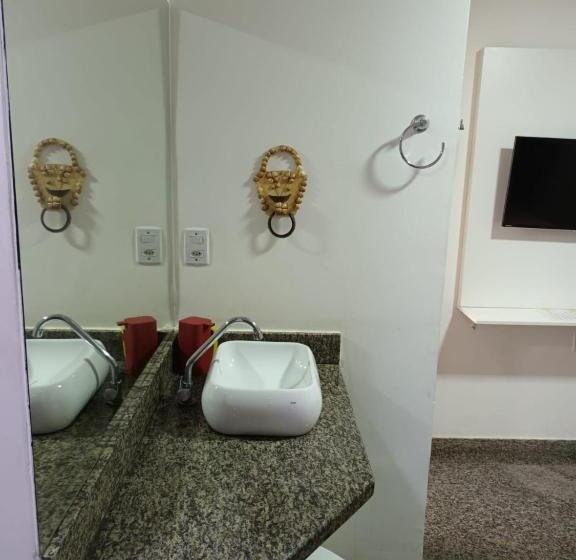 پانسیون Segunda Casa   Seu Cantinho Em Guarapari, 1 Minuto A Pé Da Praia Do Morro! Suítes Confortáveis E Mod