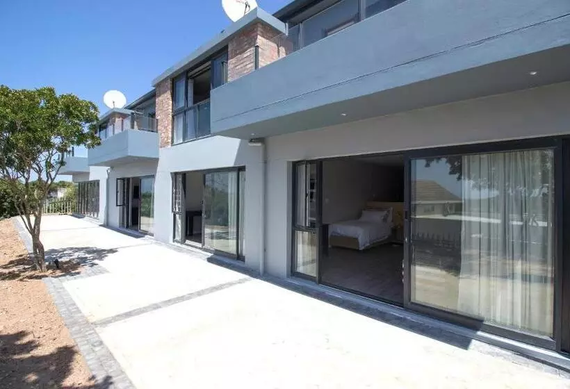 ペンション Sky Blue Guest House