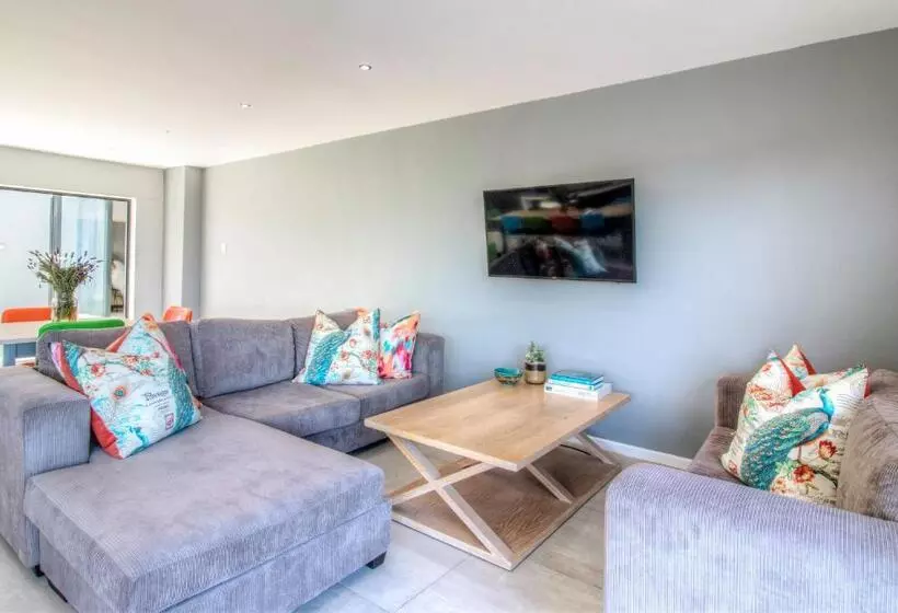 ペンション Sky Blue Guest House