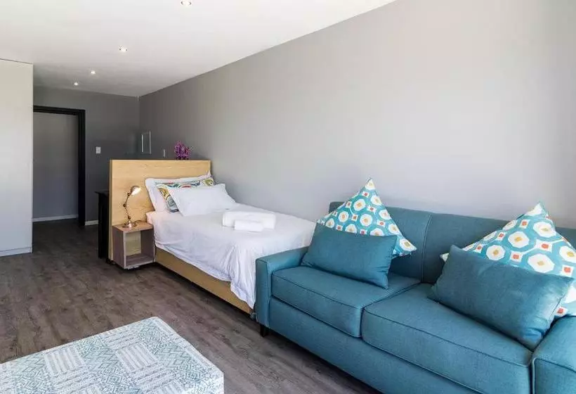 ペンション Sky Blue Guest House