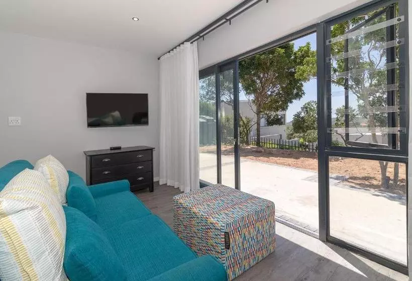 ペンション Sky Blue Guest House