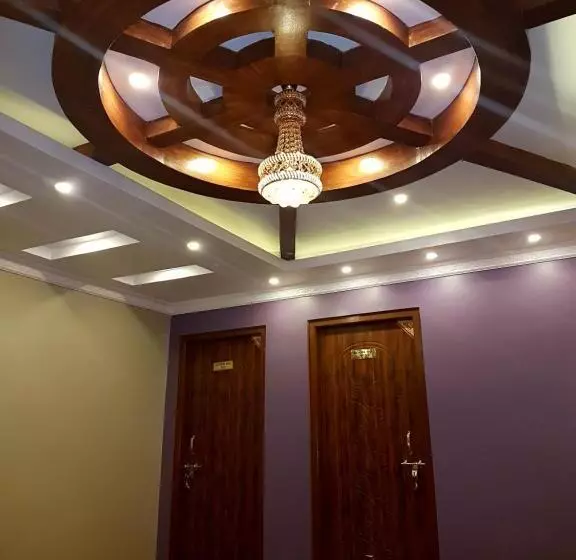 پانسیون Be Here Now