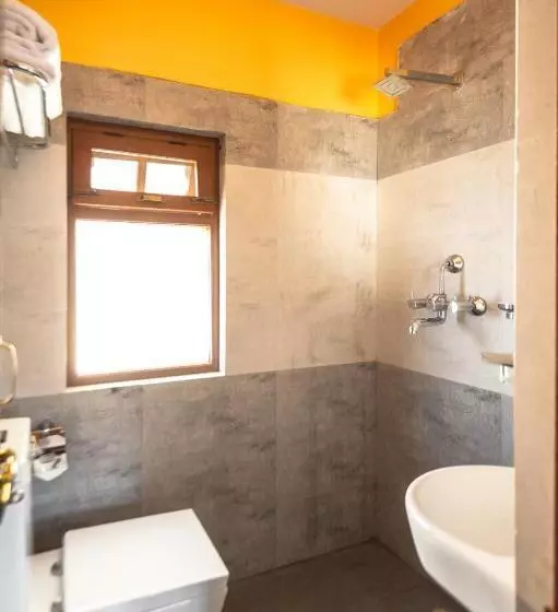 پانسیون Be Here Now