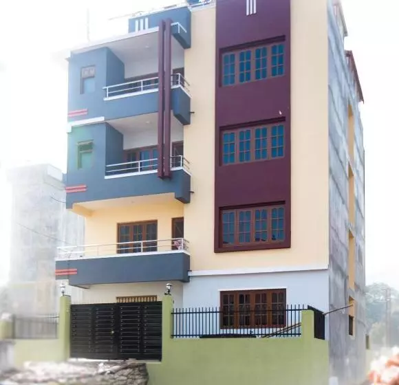 پانسیون Be Here Now