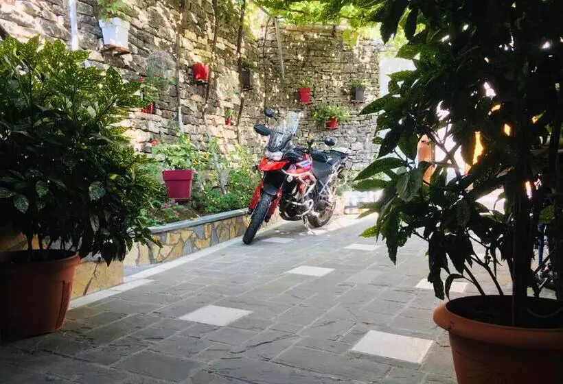 پانسیون Kore Guest House