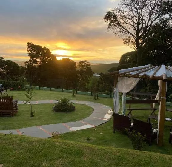 Majatalo Pousada Vale Do Chapeu